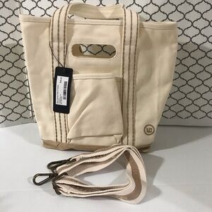 NWT Wantable Canvas Tote Bag in Cream with Removable Strap